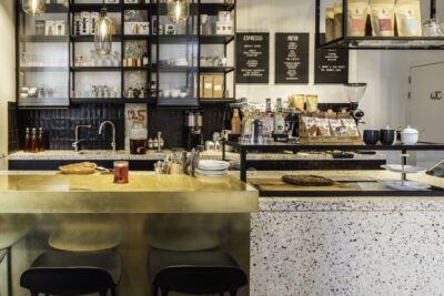 2018-BS-BE-Brander-CafeCC81-11-IN-FU-C2A9Alexandre-Van-Battel-TAGS-restaurantbar-scaled-400x267